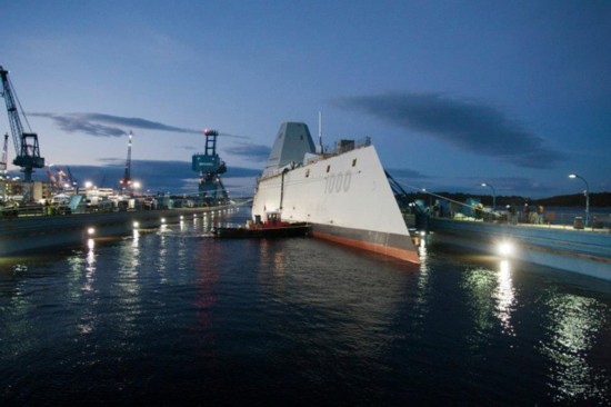 Tàu khu trục USS Zumwalt DDG-1000, chiếc đầu tiên của lớp Zumwalt